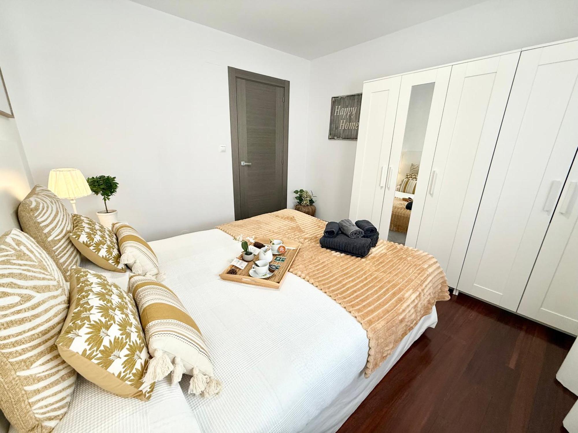 Castro Holidays - Centrico Piscina Urbanizacion Garaje Gratis Кастро-Урдиалес Екстериор снимка