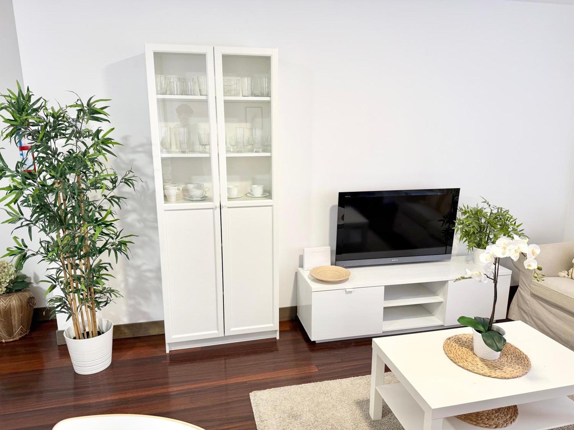 Castro Holidays - Centrico Piscina Urbanizacion Garaje Gratis Кастро-Урдиалес Екстериор снимка